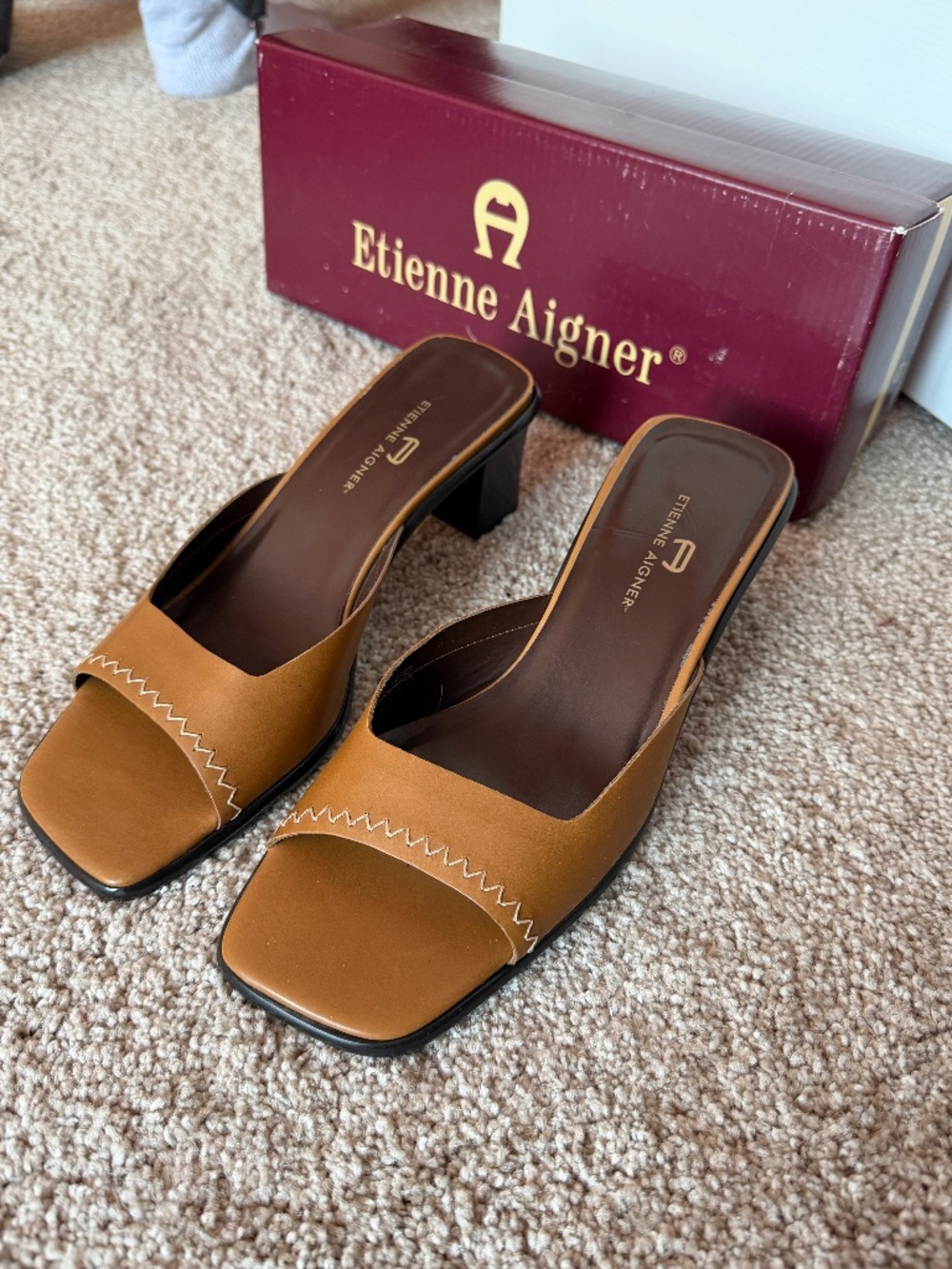 Etieene Aigner women’s tan and brown kitten heel